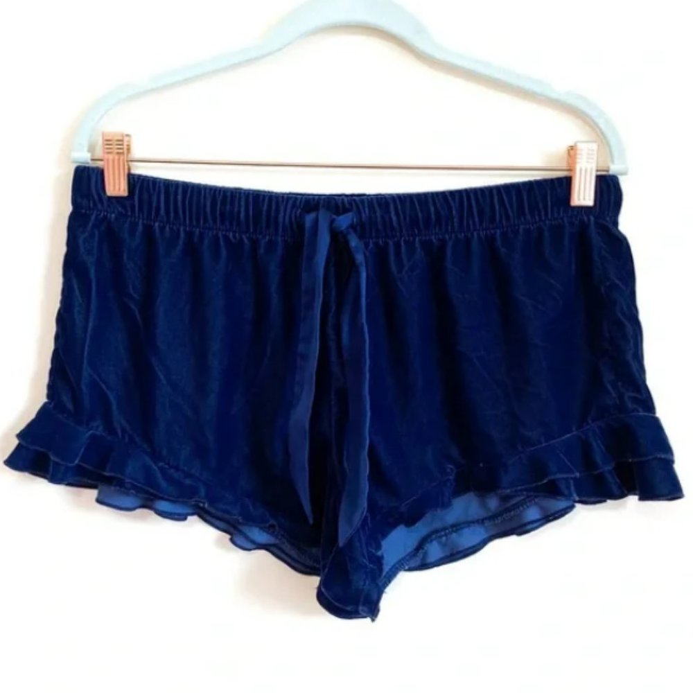 *FINAL CHANCE* VICTORIA SECRET SHORTS!!